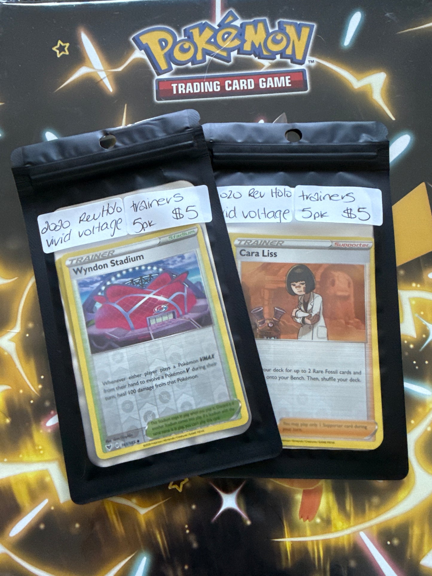 2020 Reverse Holo Vivid Voltage Trainers - 5 pk