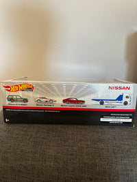 Hot Wheels Premium Nissan Garage Collector Set