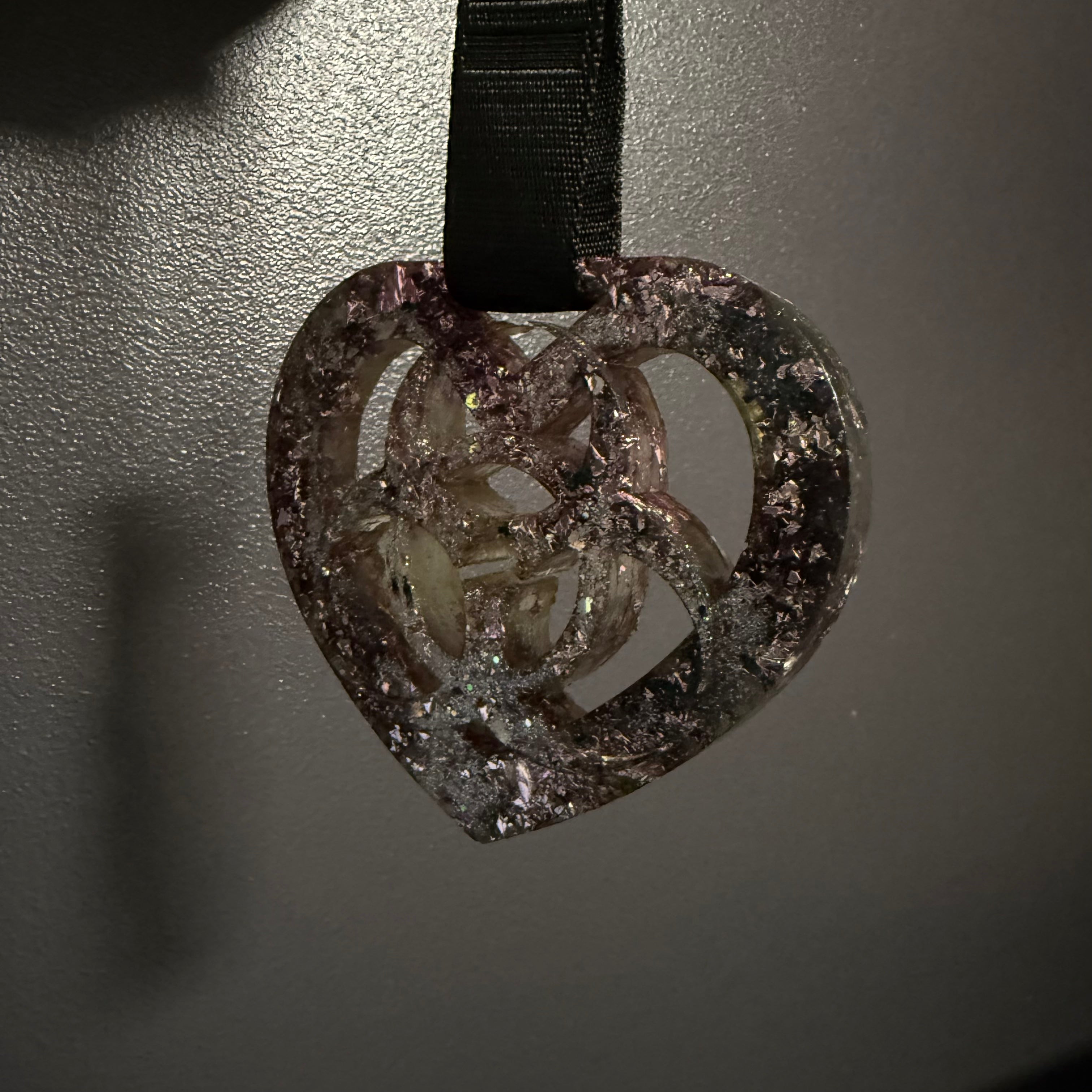 Toxic Heart Resin Tsurikawa